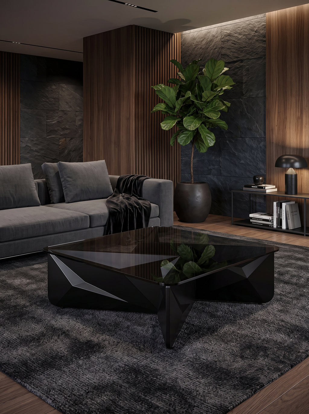 Table basse carrée Onyx noire dans un salon luxe contemporain sombre